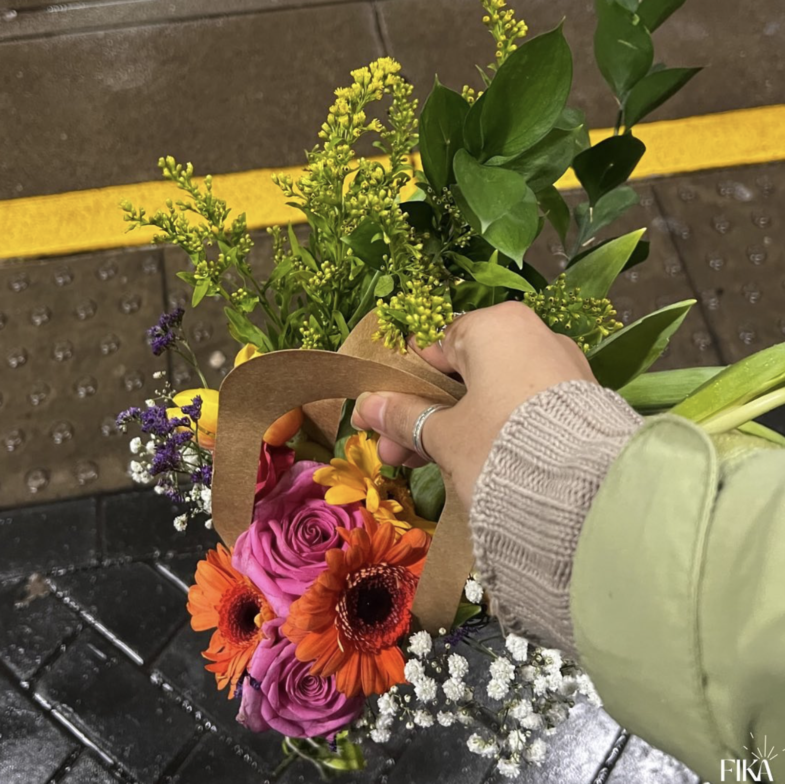 Fika Global: Flower Arrangement